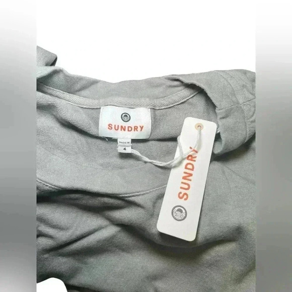 Sundry New NWT Gray Drapey Sweatshirt Size XL - Picture 3 of 6